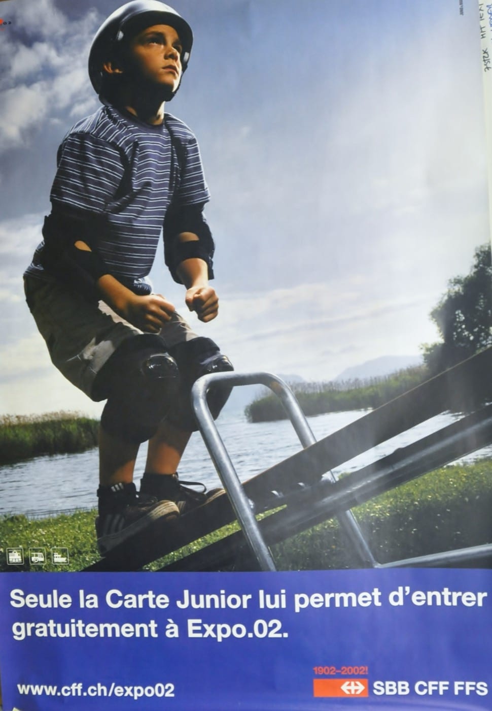 Landesausstellung Expo.02 Seule la carte Junior lui permet d'entrer gratuitement à l'Expo.02